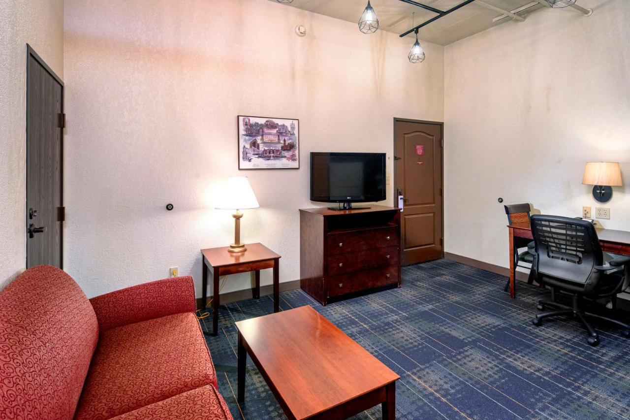 The Suites Hotel At Waterfront Plaza Ντουλούθ Εξωτερικό φωτογραφία